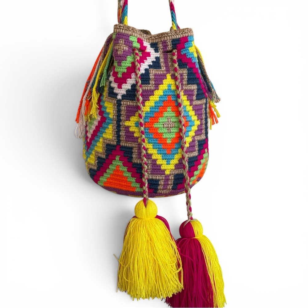 Southwestern Wayuu Mochila Handwoven Boho Bucket Bag Geometric Tassel Crossbody - Picture 4 of 9